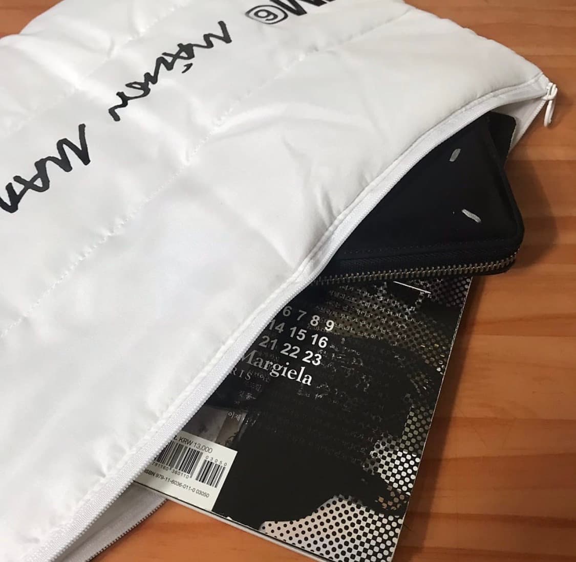 MM6 메종 마르지엘라 패딩 파우치 SPUR 상품이미지2