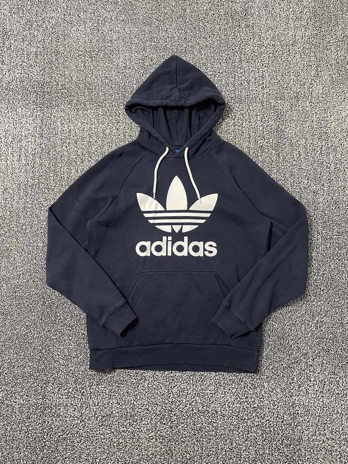 빈티지9. 아디다스 트레포일 빅 로고 그래픽 후드티셔츠 네이비 상품이미지1