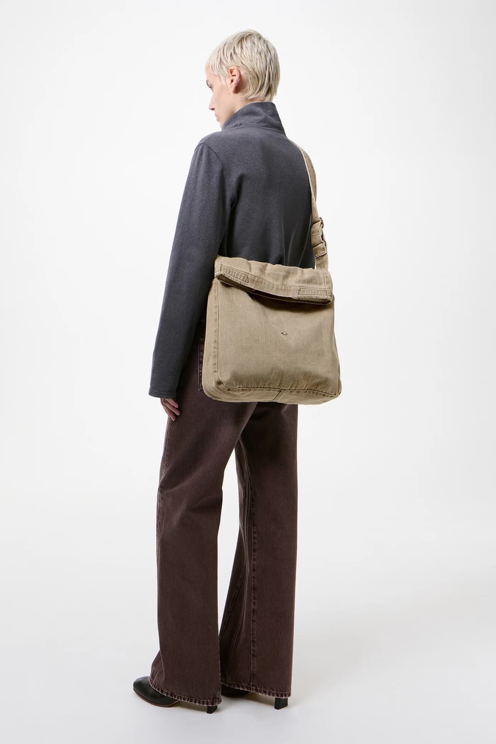 아워레가시 26ss 슬링백/올리브 브론즈 워시 상품이미지2