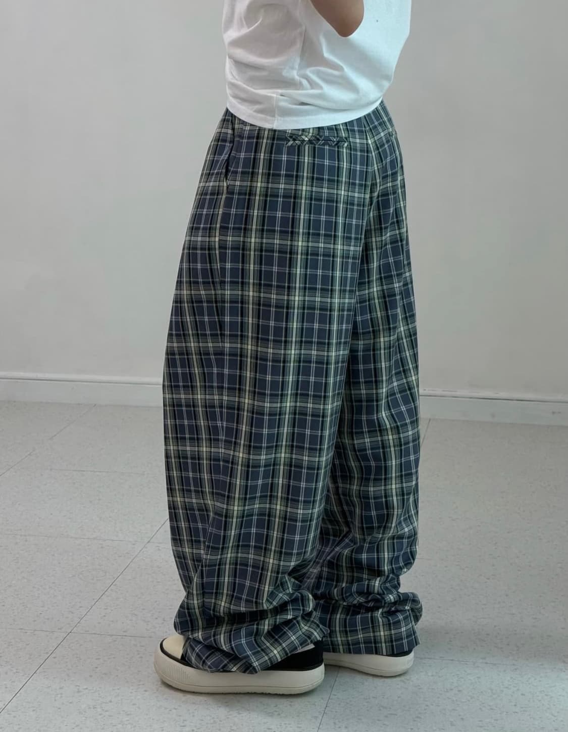 스컬프터(SCULPTOR) 브랜드의 블루 톤 체크 패턴 XS 상품이미지9