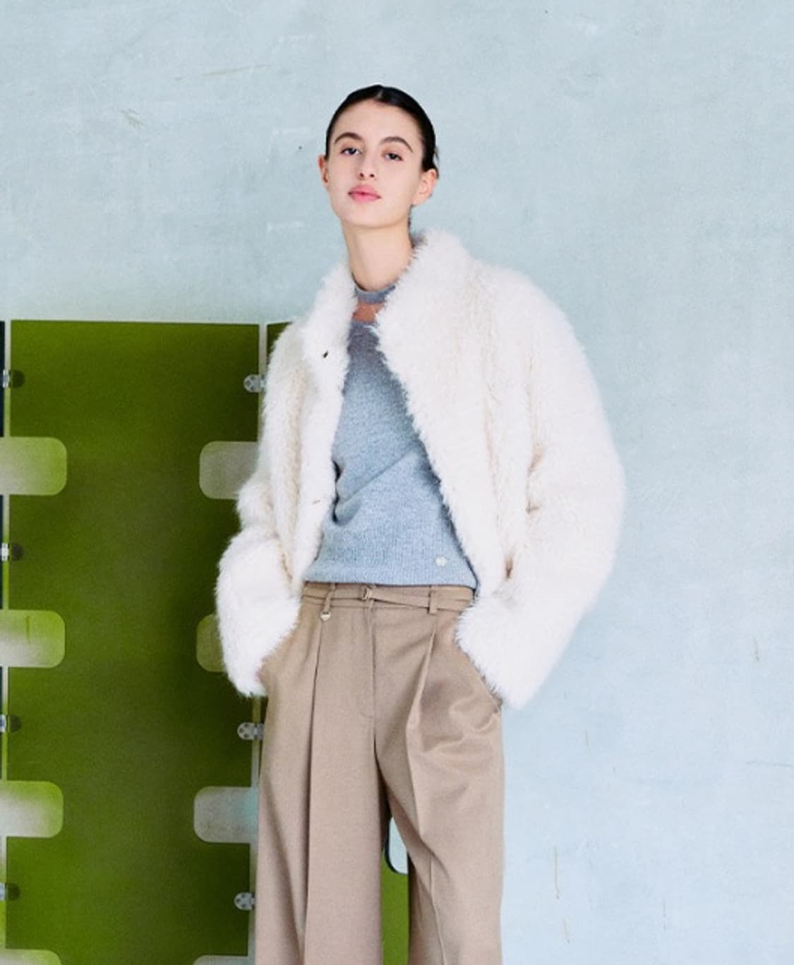 [루에브르] 폭스퍼 하이넥 숏자켓 (사이즈 2) 상품이미지3