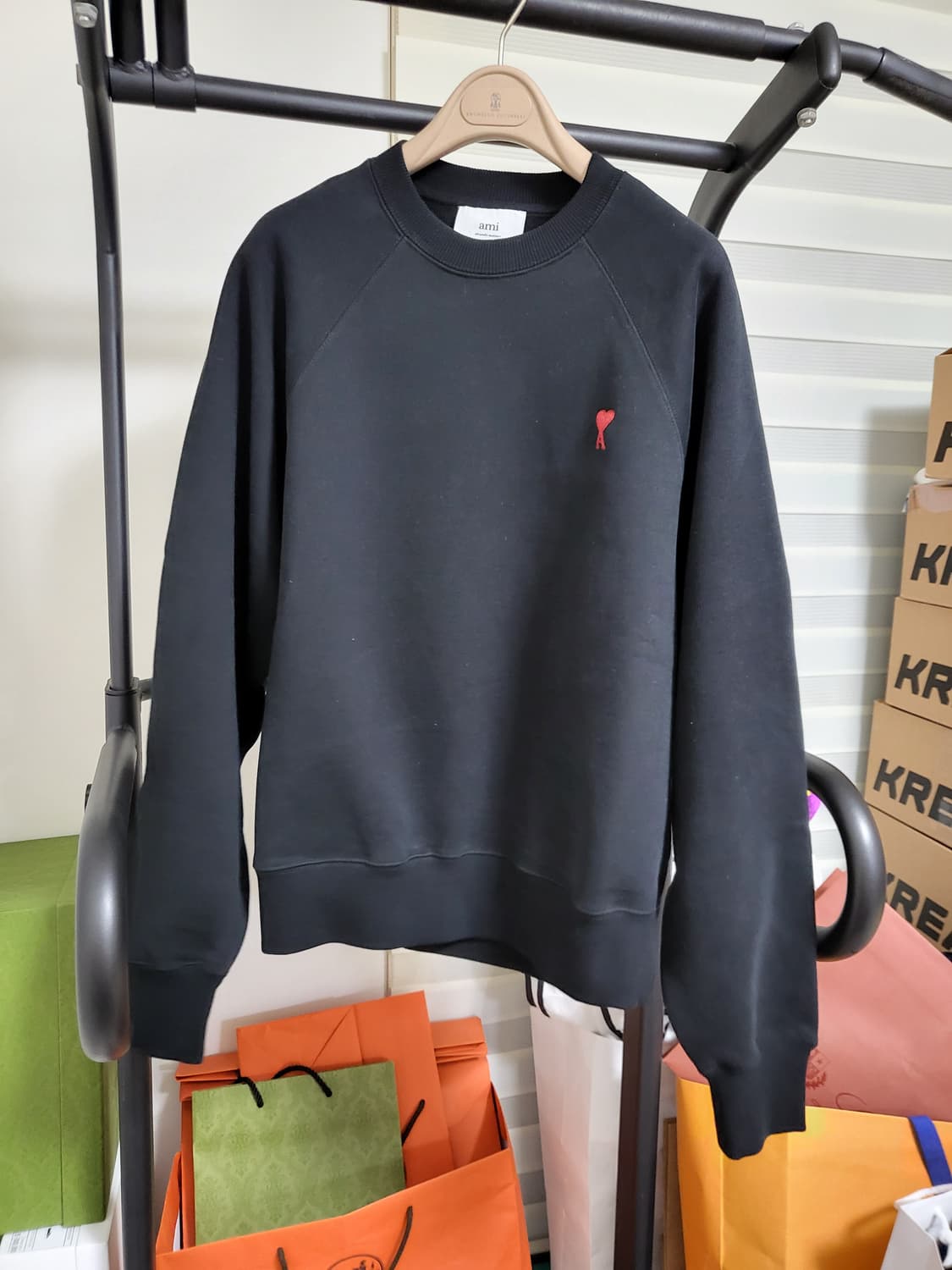 25SS 아미 스몰 하트 로고 맨투맨 L 상품이미지1