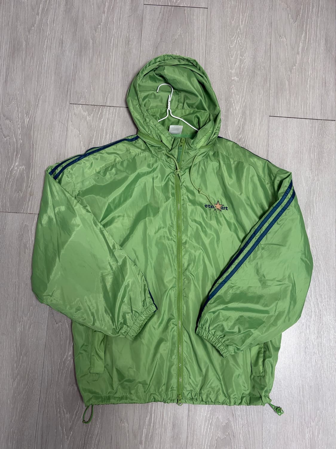 테켓 바람막이 팝니다. 상품이미지1