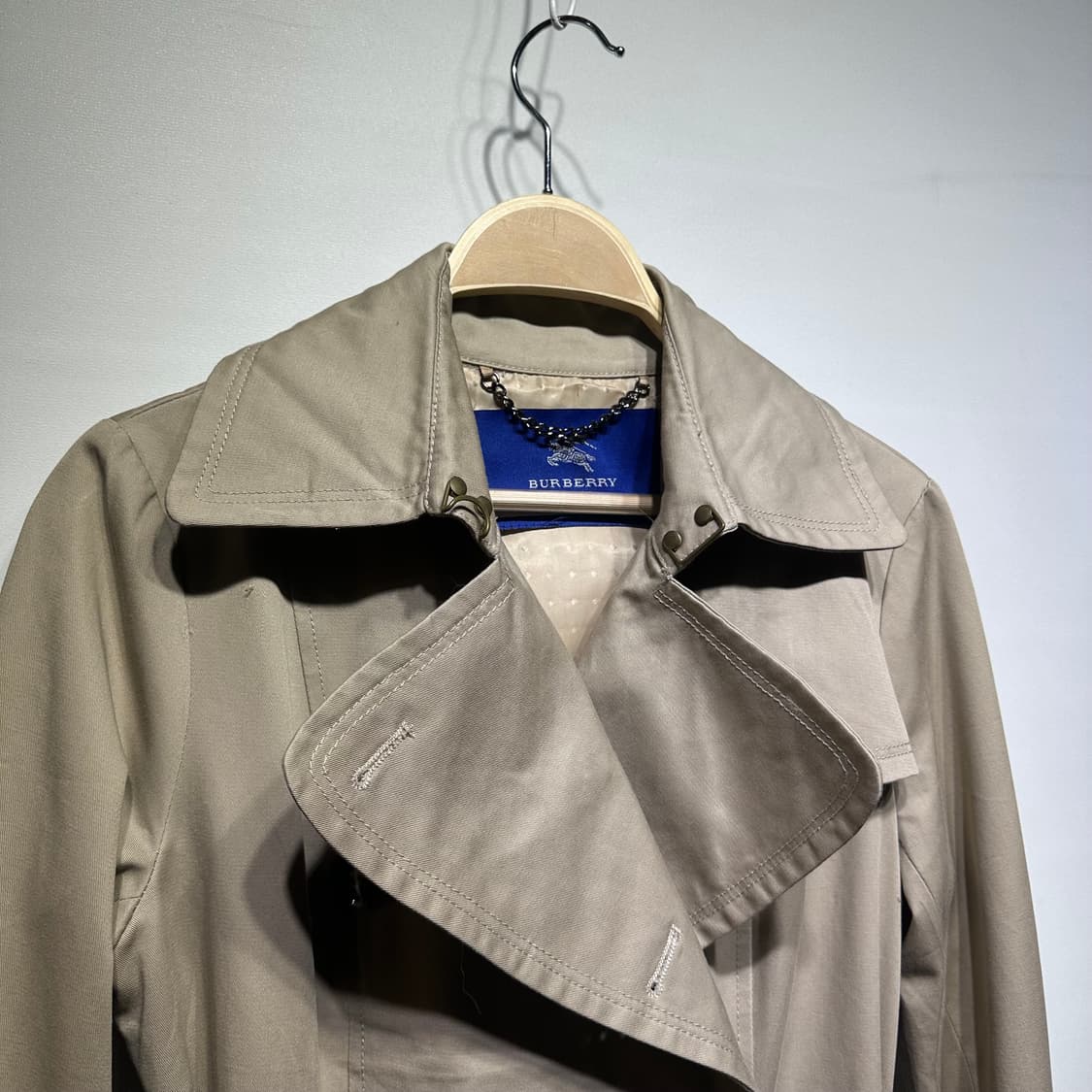 버버리 트렌치 코트 판매합니다 상품이미지3