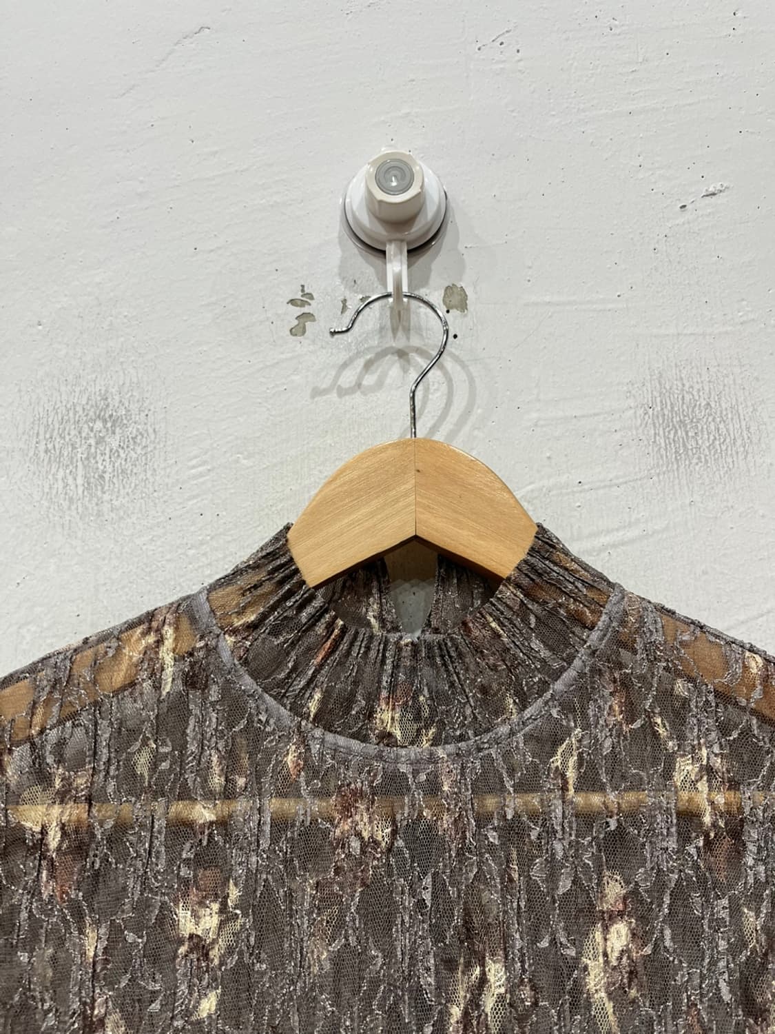 Made in JAPAN 씨스루 플리츠 탑  상품이미지3