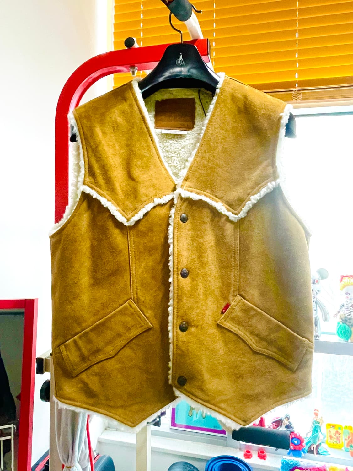 리바이스 웨스턴 스웨이드 베스트 쉐르파 상품이미지3