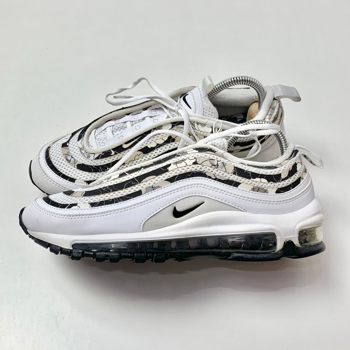 나이키 에어맥스 97 SE 플로랄 화이트 235 상품이미지1