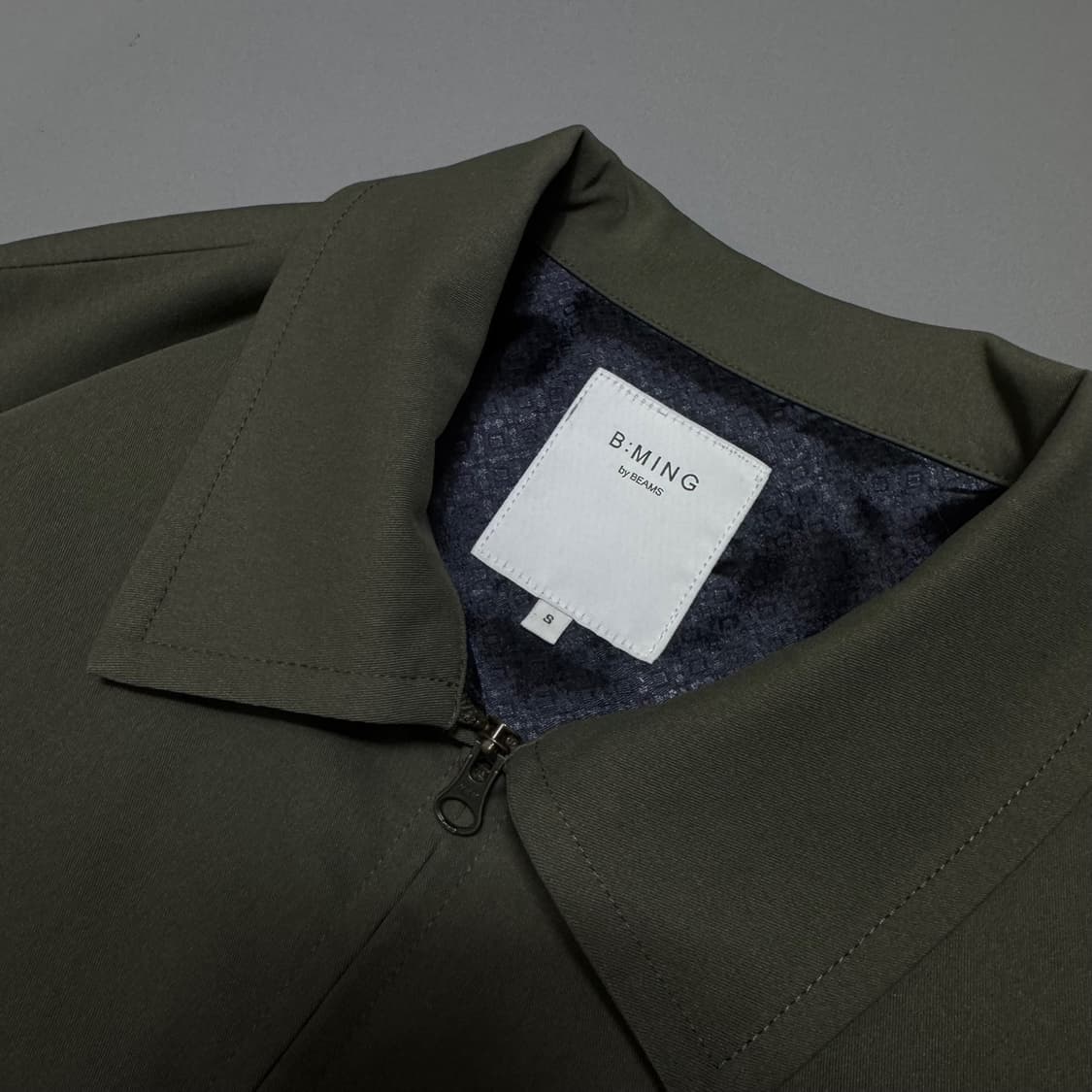 B:ming by beams 올리브 더블 집업 라이닝패턴 블루종 자켓 상품이미지3