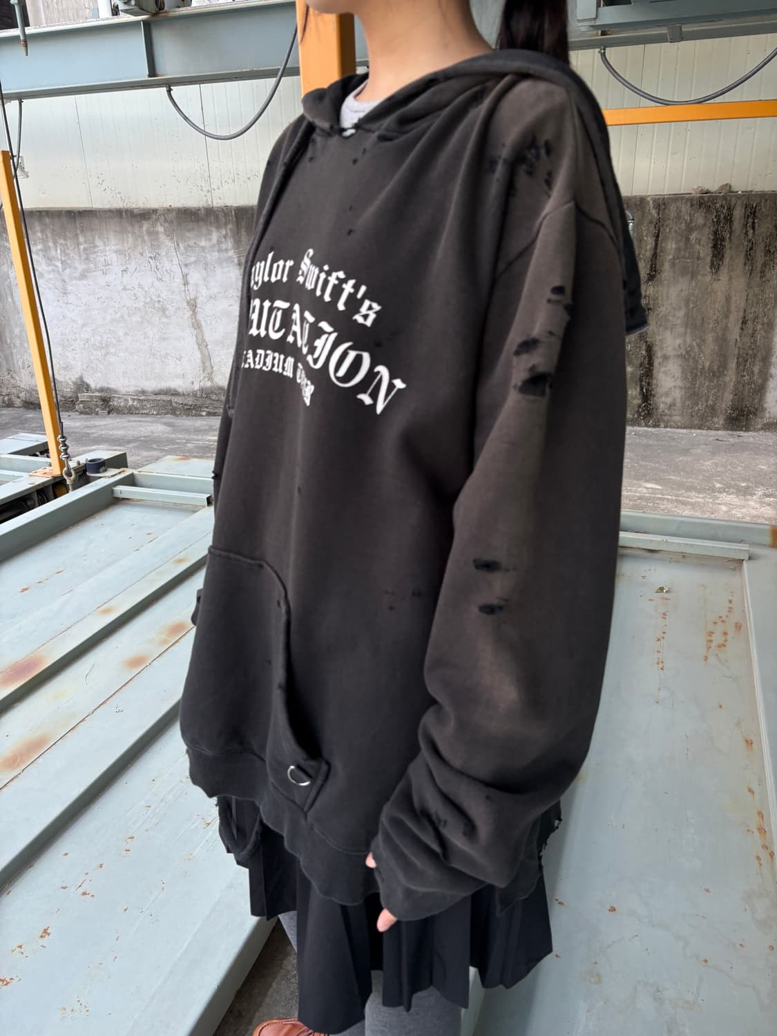 테일러 스위프트 ‘REPUTATION STADIUM TOUR' 후드 상품이미지5