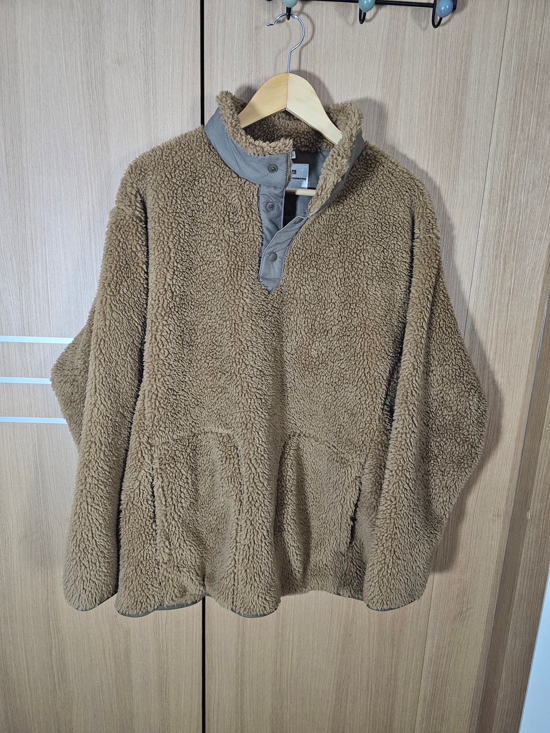 유니클로 화이트마운티니어링 풀오버 후리스 xl 상품이미지1