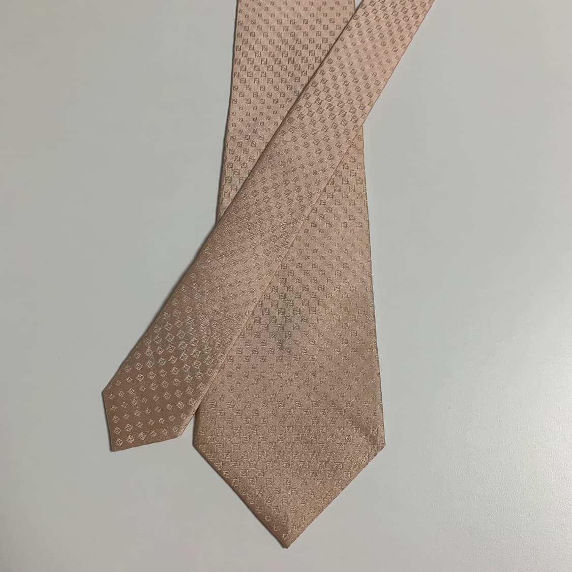 펜디(FENDI) FF스몰로고 모노그램 신형라벨 명품넥타이 A+등급 상품이미지3