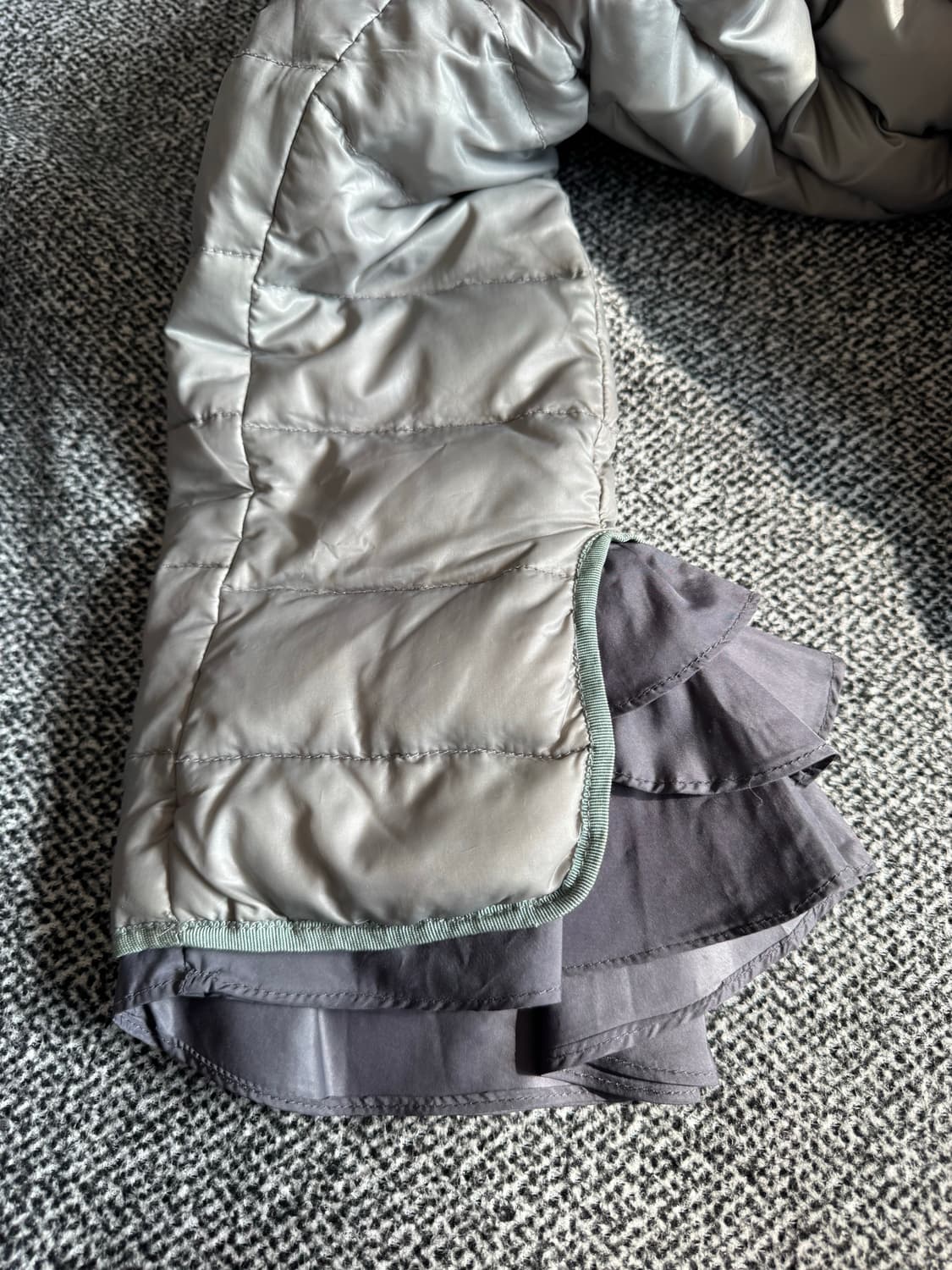 몽클레어 프릴 디테일 경량패딩 상품이미지9