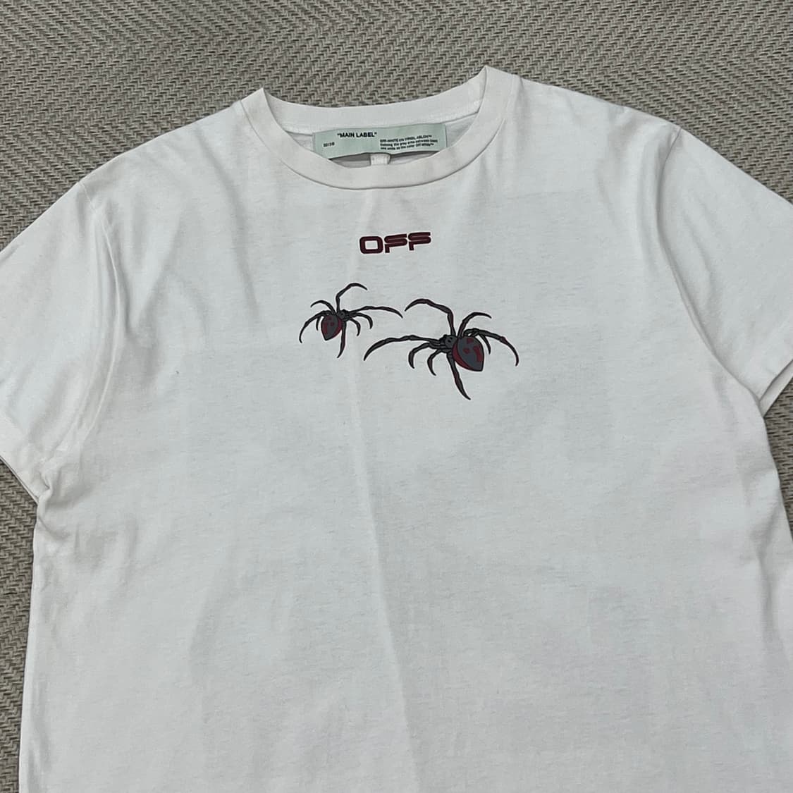 오프화이트 프린팅반팔티 r3370 상품이미지3