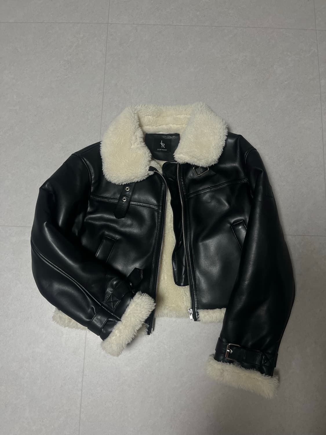 레더리 무스탕 상품이미지1