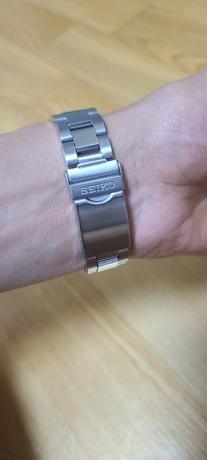 세이코 크로노그래프 쿼츠시계  상품이미지4