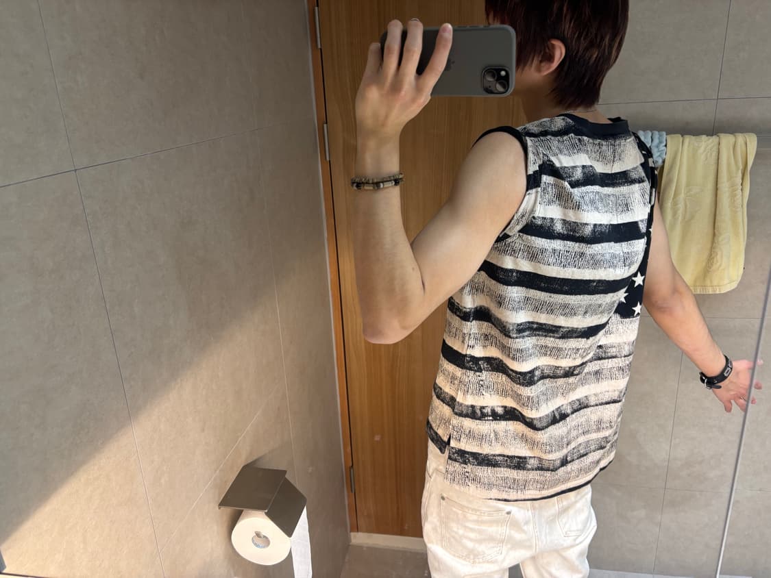 지방시 성조기 언발 슬리브리스 상품이미지1