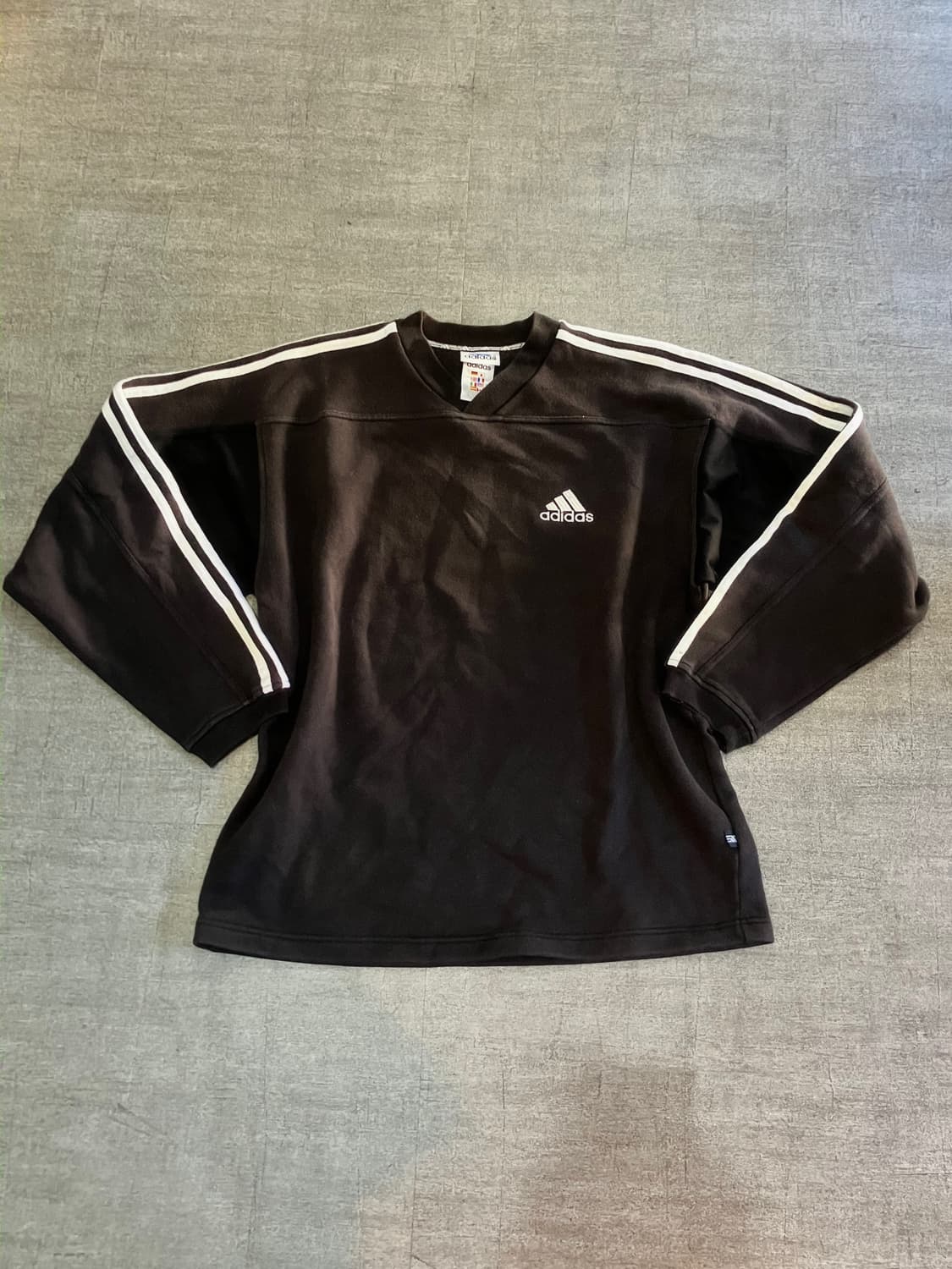 Adidas 아디다스 올드스쿨스트릿 v넥 맨투맨 스웻셔츠 상품이미지1