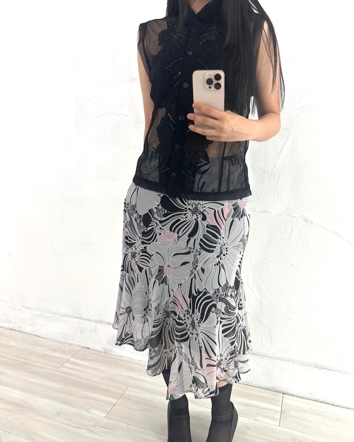 Black See-Through Mesh Sleeveless Shirt 상품이미지6