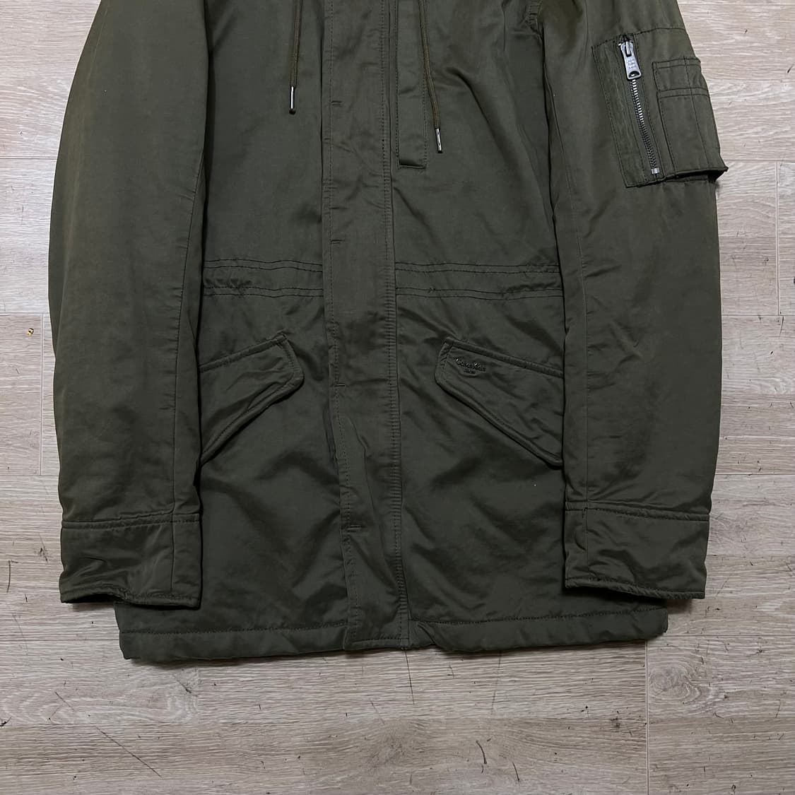 캘빈클라인 진스 여성 포켓 후드 야상점퍼 [카키] M/95 상품이미지3