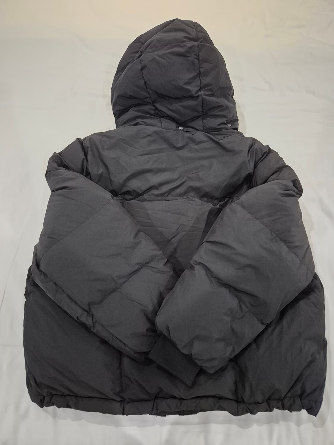 25FW 벨리에 크로스라인 후디스 구스다운 블랙 상품이미지6