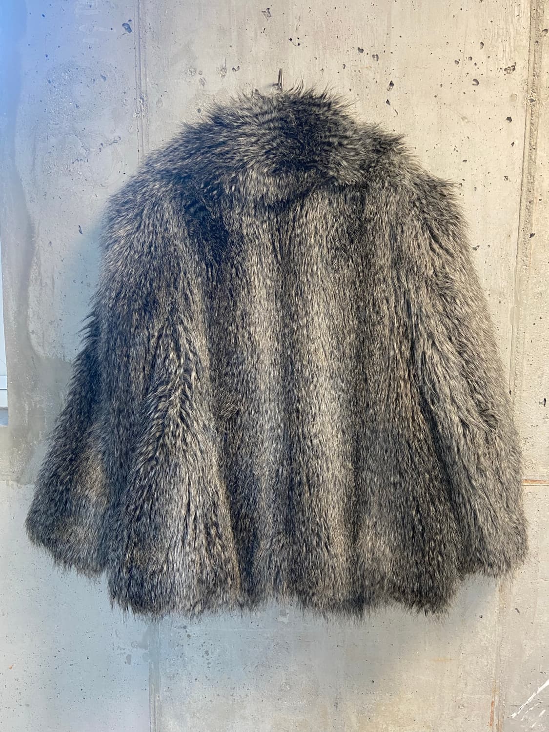 Armani Exchange Faux Fur Jacket 상품이미지2