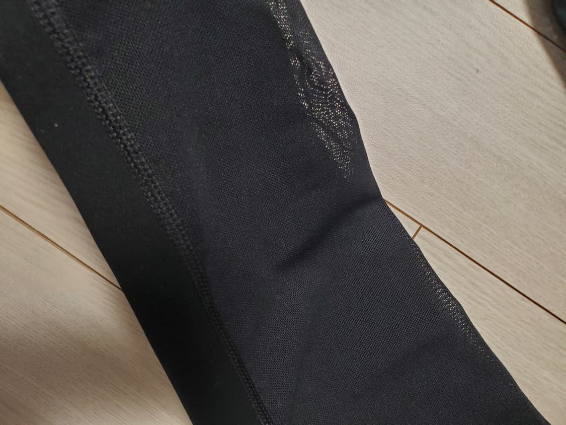 새상품급)나이키 프로 365 타이츠 CZ9780-010 사이즈m

몇번  상품이미지6