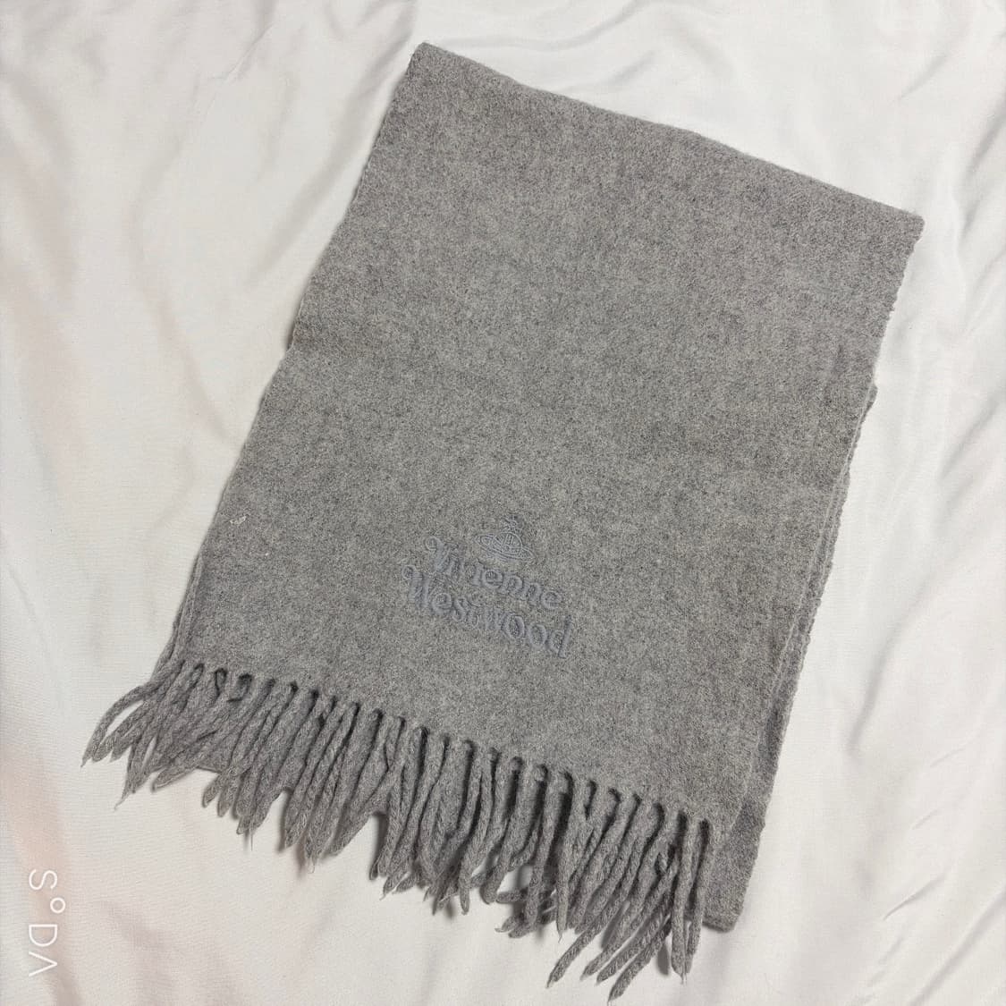 비비안웨스트우드 그레이 머플러 상품이미지1