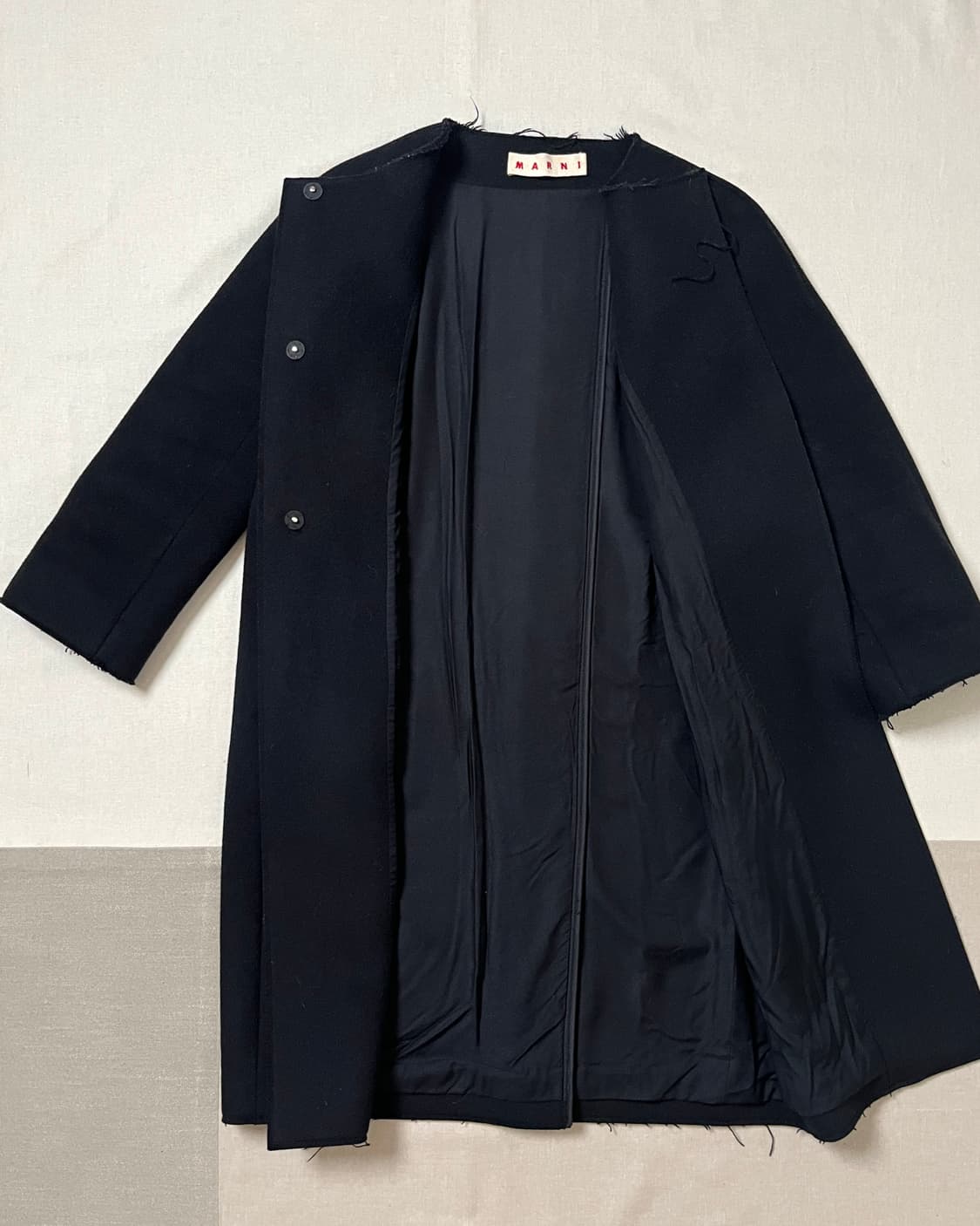 마르니 카라리스 멜튼 울 코트 marni 컷오프 노카라 상품이미지3