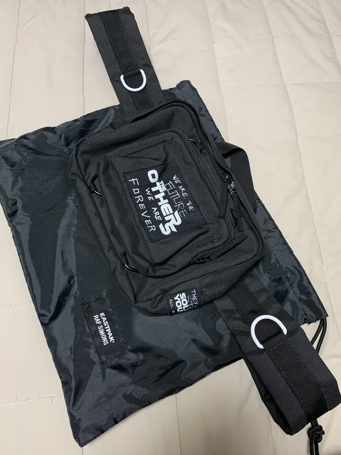 라프시몬스 이스트팩 크로스 범백 상품이미지1