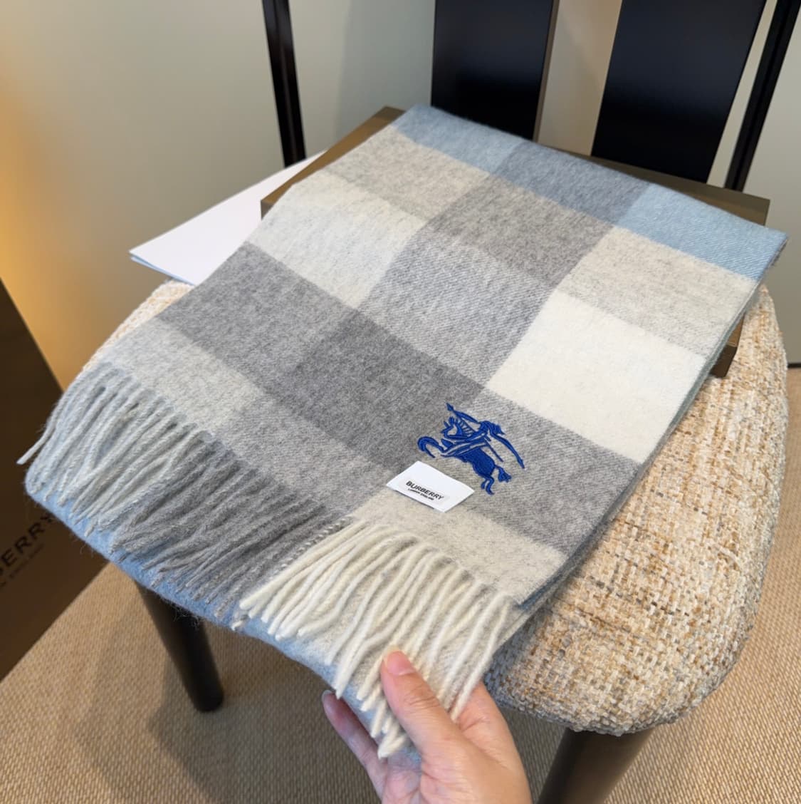 버버리 양면 머플러 램스울 100% 추동 단품
 상품이미지2