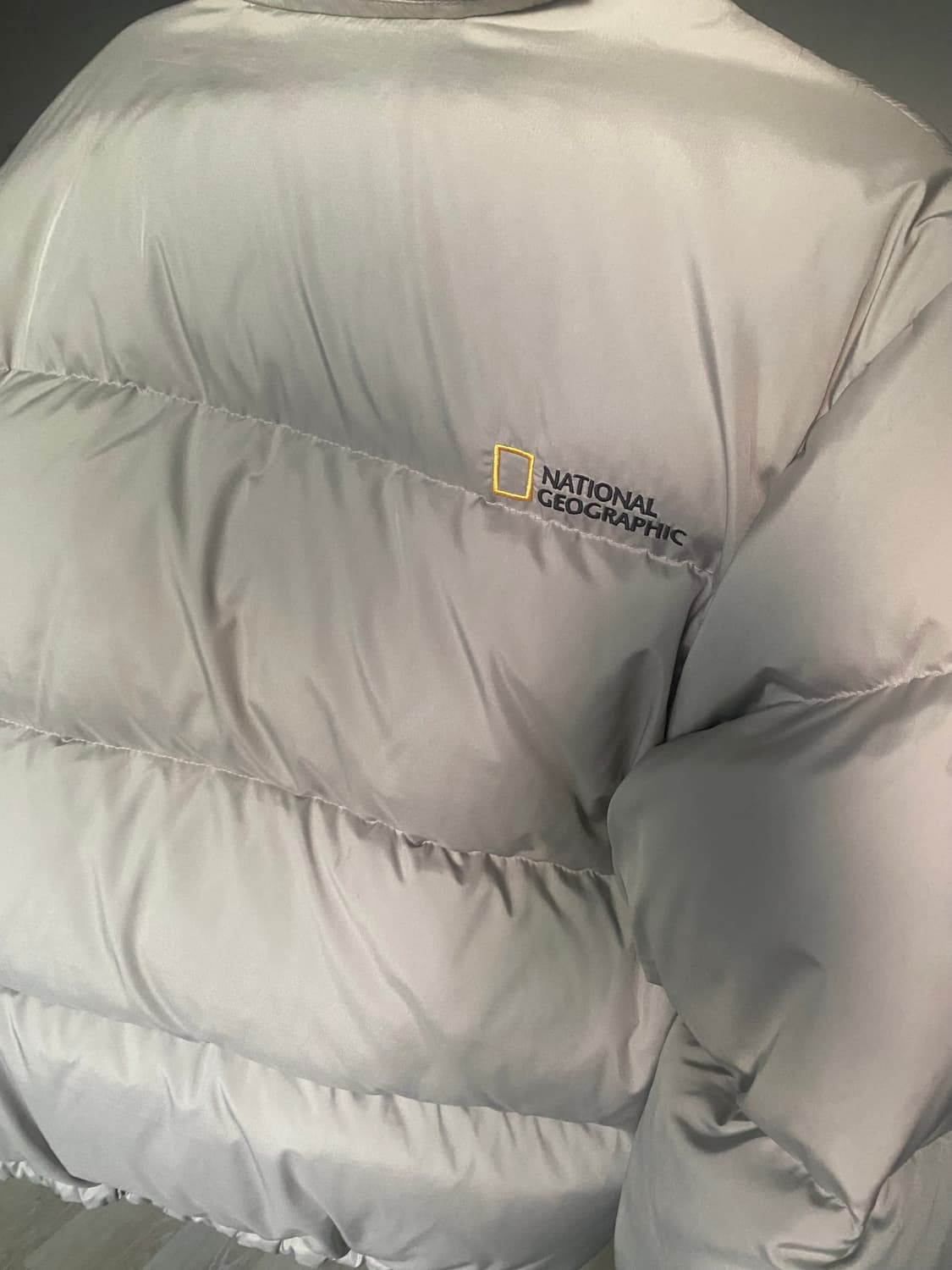 내셔널지오그래픽 화이트 그레이 다운 패딩 상품이미지6