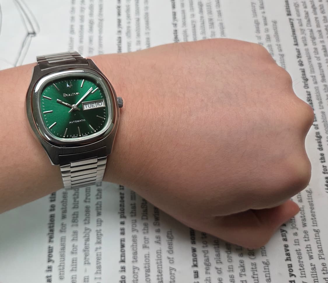 빈티지 부로바 터틀 데이데이트 올리브그린 뻐뻐시 브레이슬릿 ver. 상품이미지9