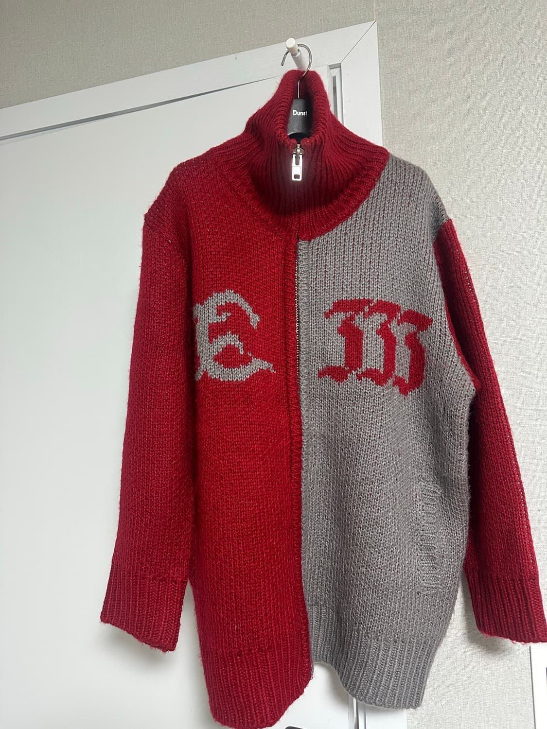 큐리티 니트집업 상품이미지1