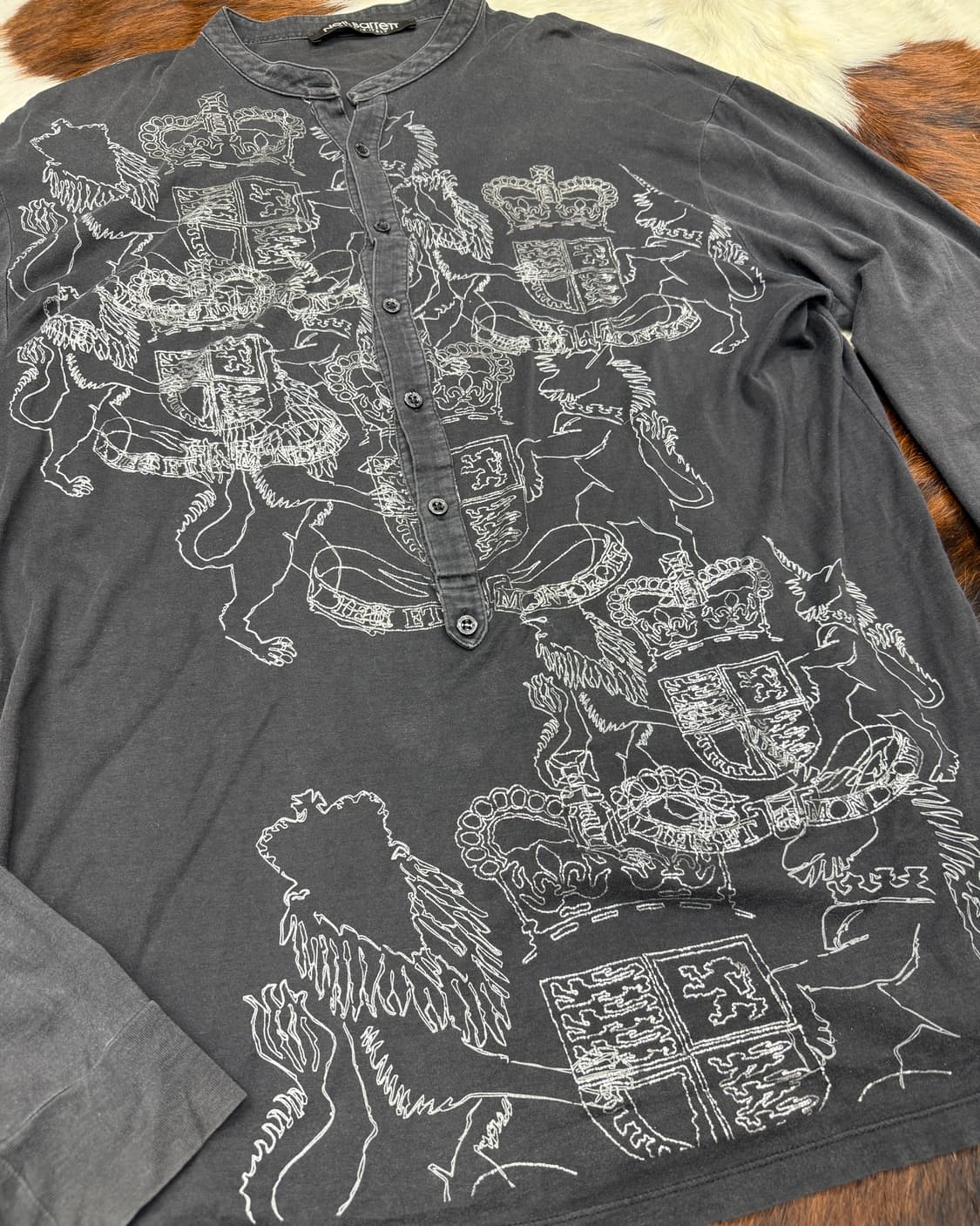 닐바렛 헤럴딕 크레스트 헨리넥 롱슬리브 상품이미지2