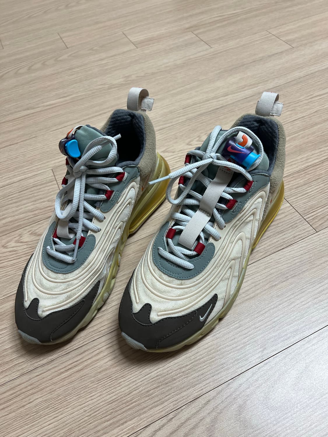 나이키 x 스캇 에어맥스 270 리액트 캑터스 트레일 상품이미지3