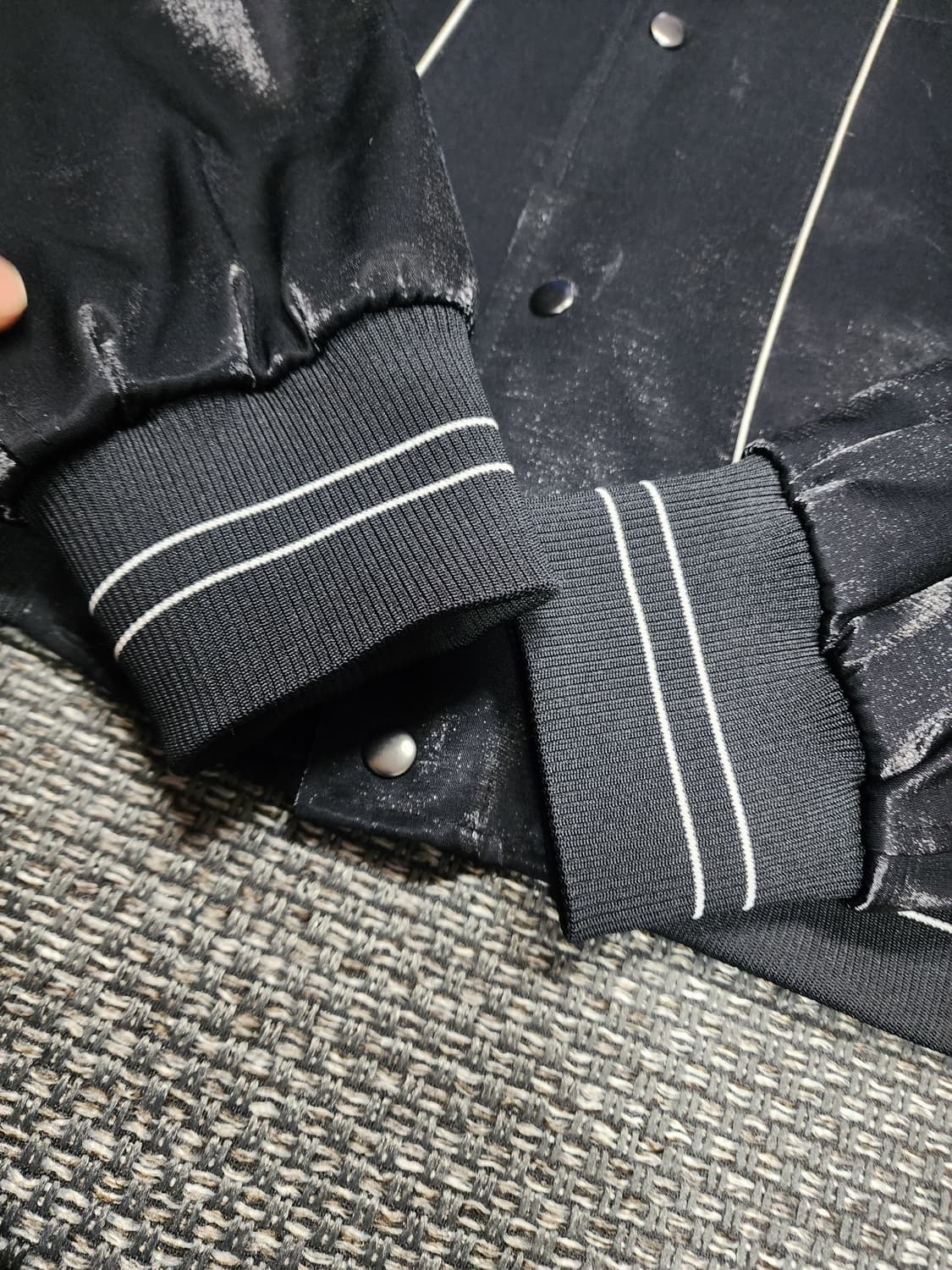 엘무드 블랙 라인 배색 숏 블루종  48사이즈  상품이미지6