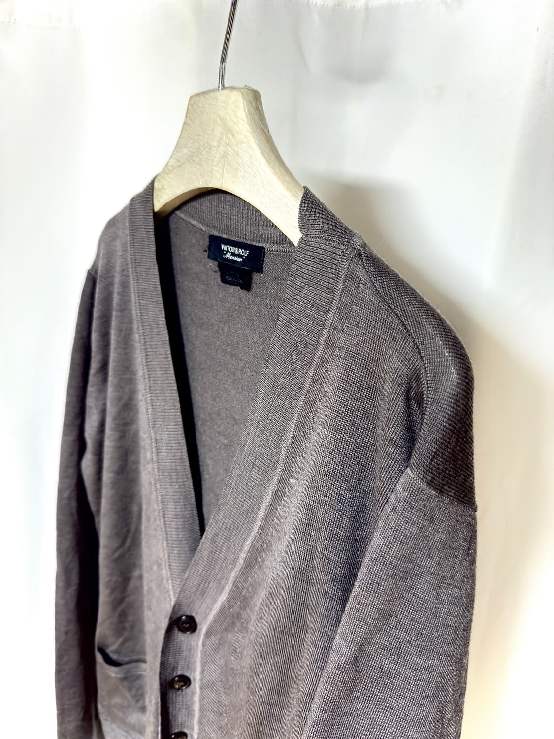 빅터앤롤프 2레이어 울혼방 가디건  상품이미지2