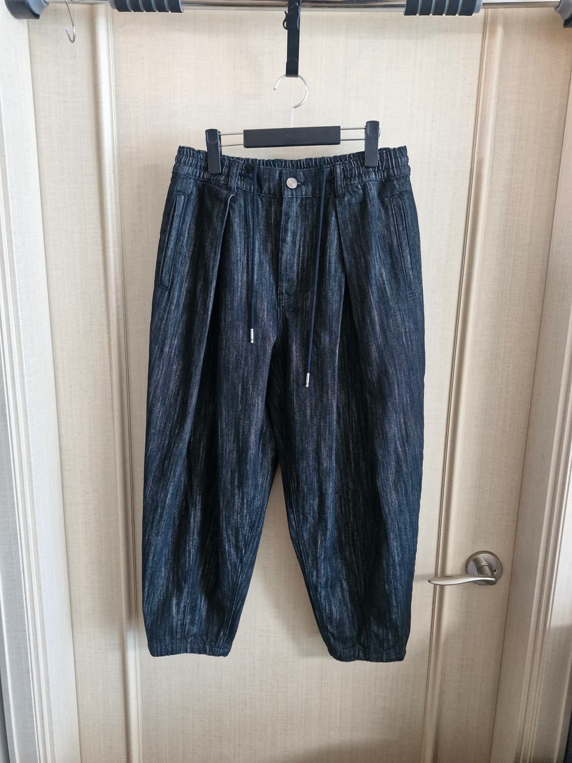 송지오 옴므 데님 팬츠 벌룬핏 다크블루 82 상품이미지2