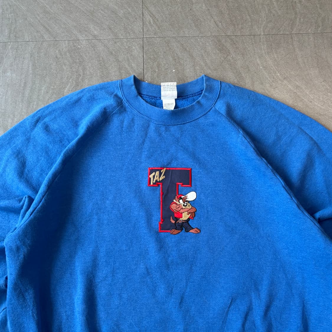 90s 90년대 미국 생산 루니툰즈 테즈 블루 스웻셔츠 상품이미지3