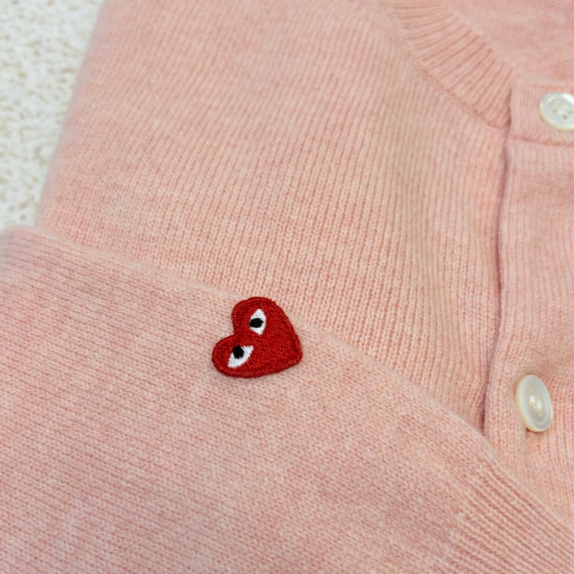 꼼데가르송 스몰하트 울 가디건 피치핑크 상품이미지5