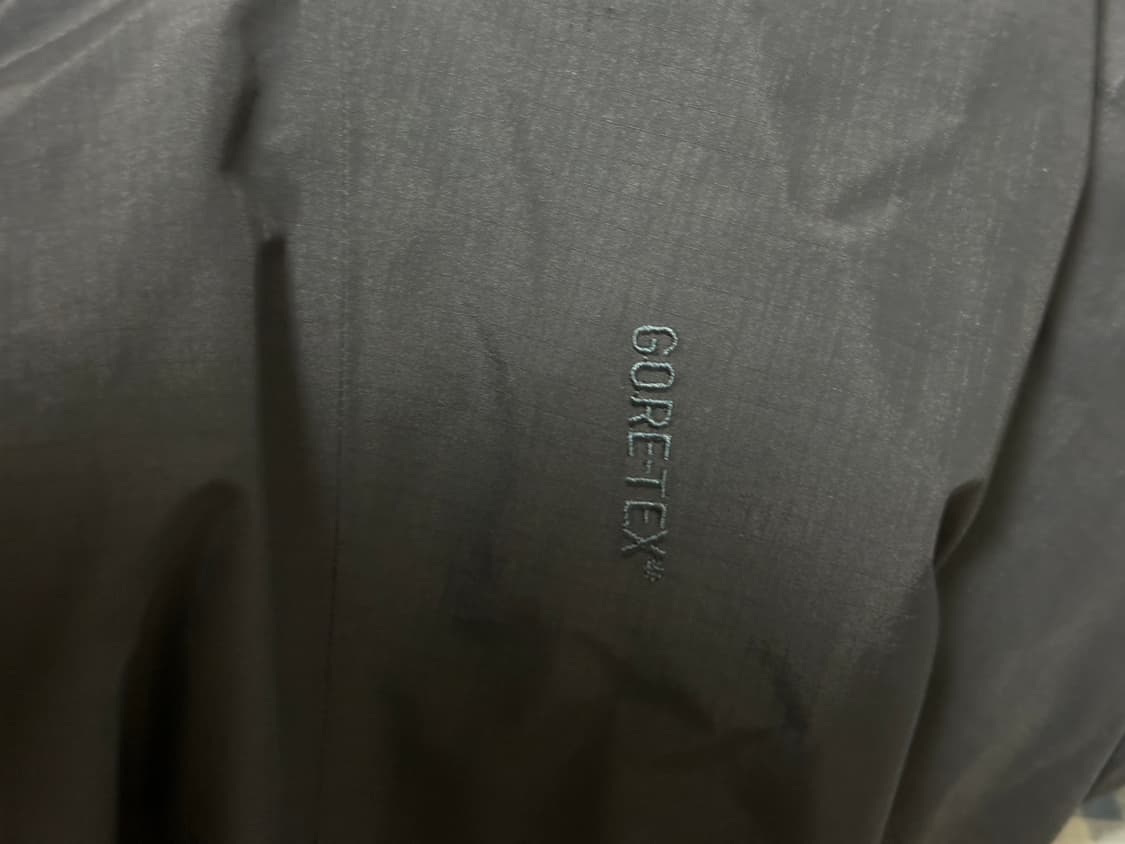 (새 상품급) 아크테릭스 베타 LT 재킷 블랙 M 상품이미지3