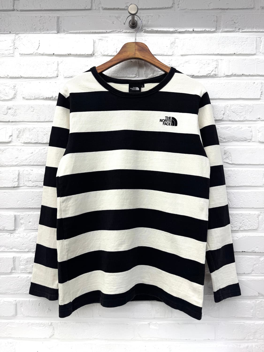 노스페이스 블랙아이보리 스트라이프 티셔츠 상품이미지3