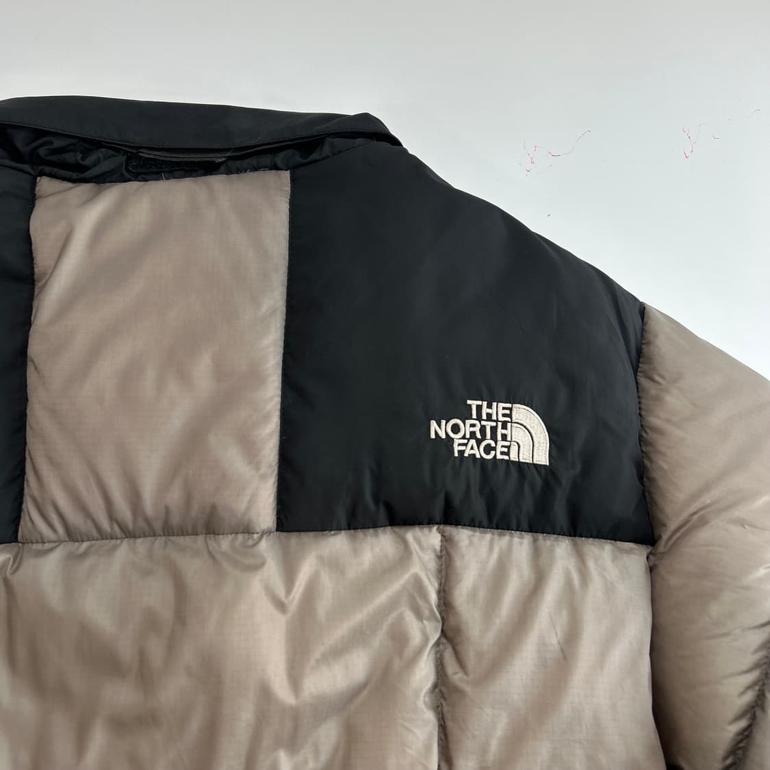 The north face 노스페이스 800 그레이베이지  패딩 상품이미지7