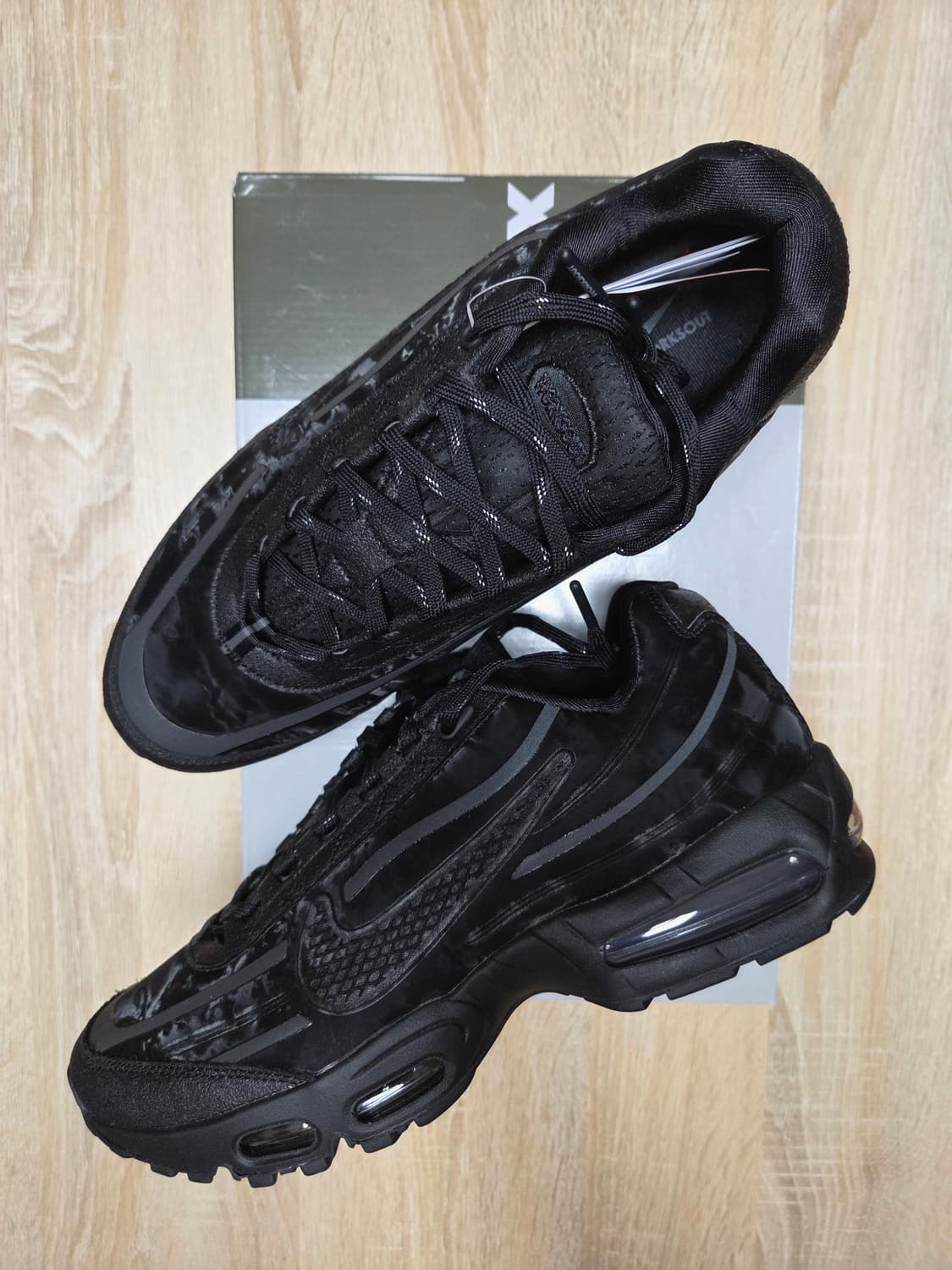 [285]나이키 웍스아웃 에어맥스95 블랙 앤트러사이트 상품이미지1