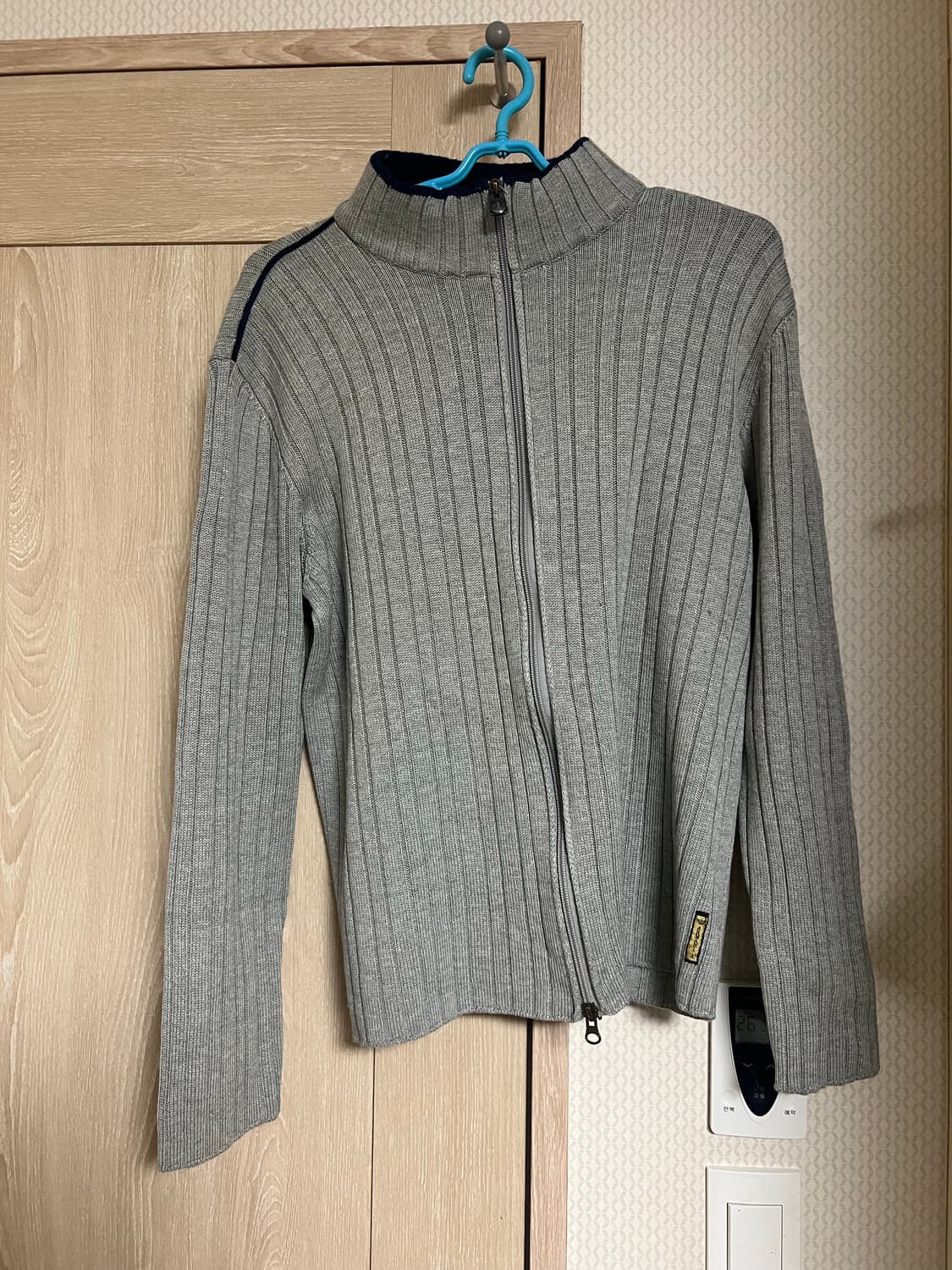 00s 아르마니 진스 투웨이 그레이 니트집업 상품이미지1