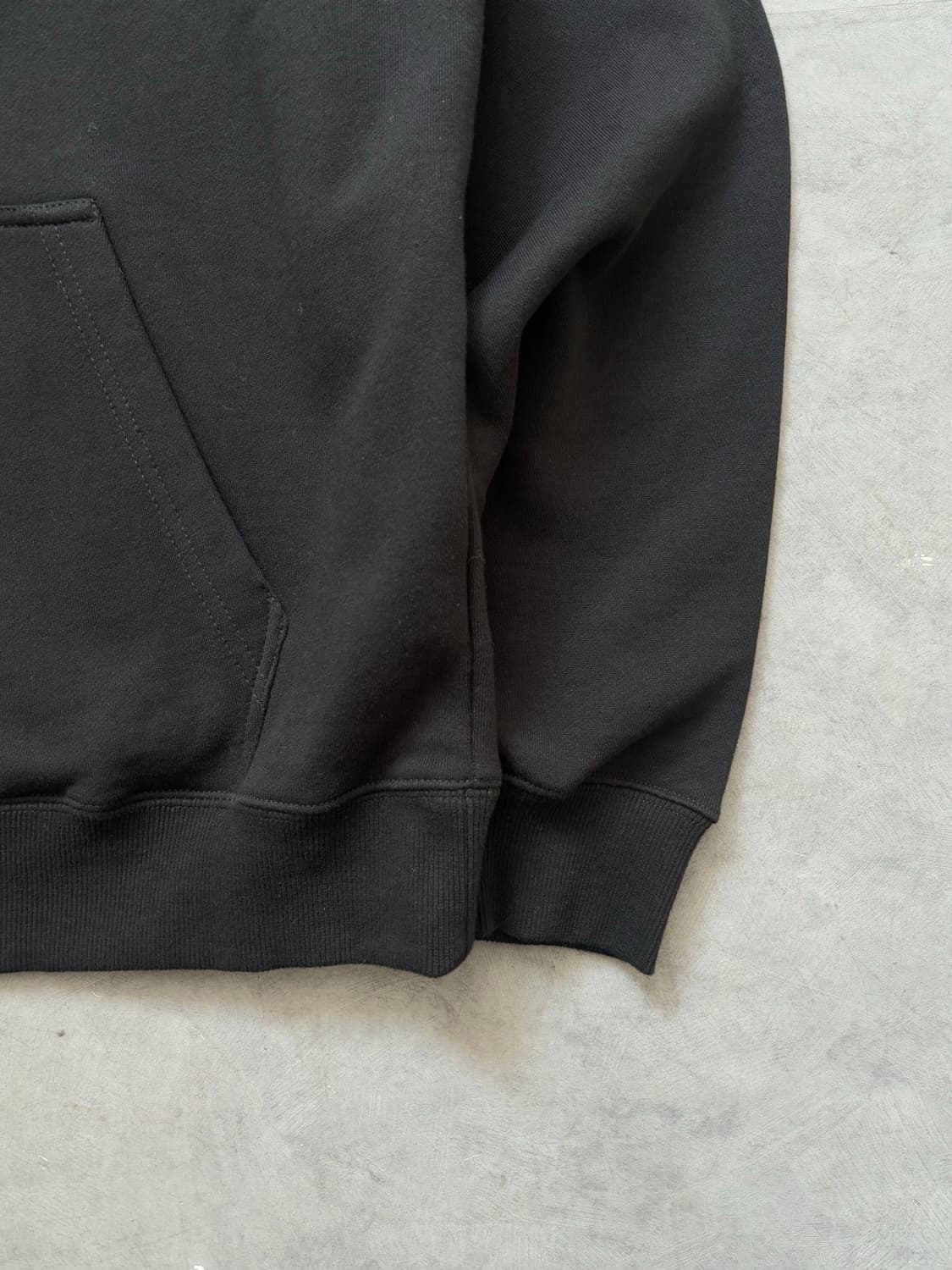 Stussy 스투시 블랙 코스모스 로고 후드티 상품이미지5