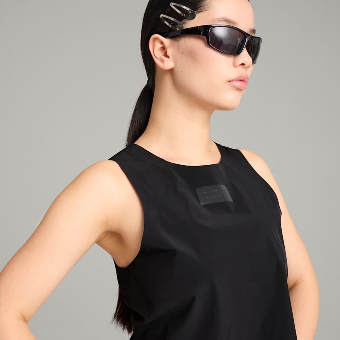 엘리엇 에밀 푸마 콜라보 트레일 러닝복 크롭탑 운동복 슬리브리스 트레이닝 상품이미지7