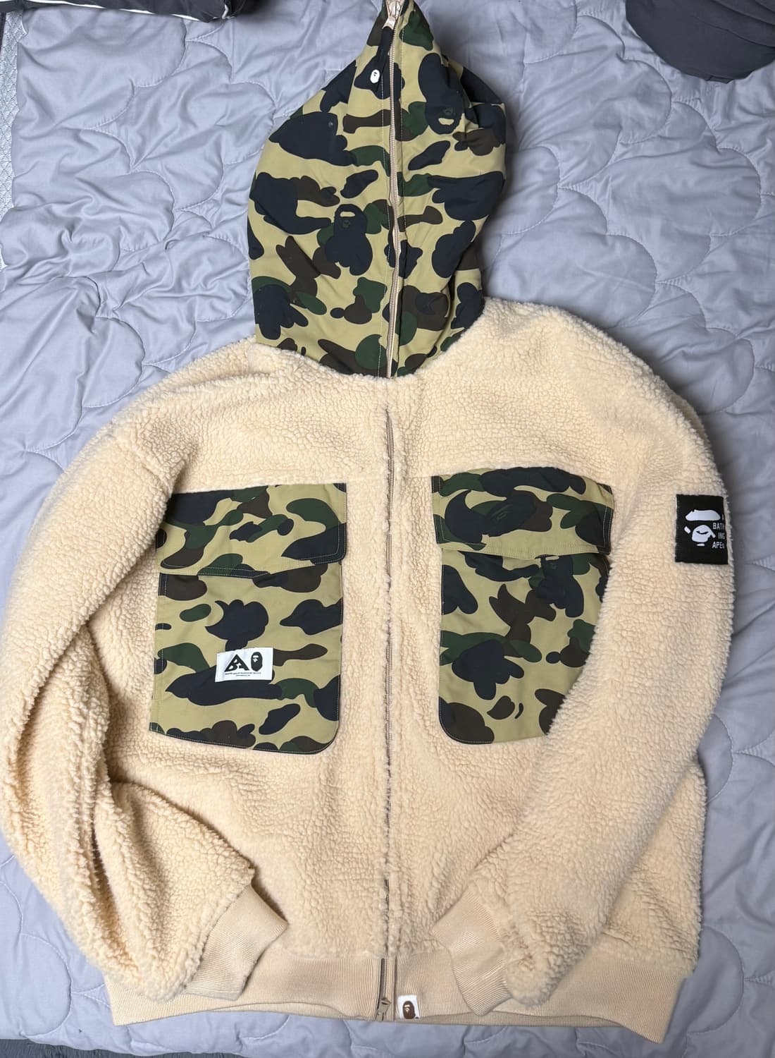 ( 새상품 2xl ) 베이프 아이보리 후리스 후드집업 카모 상품이미지1