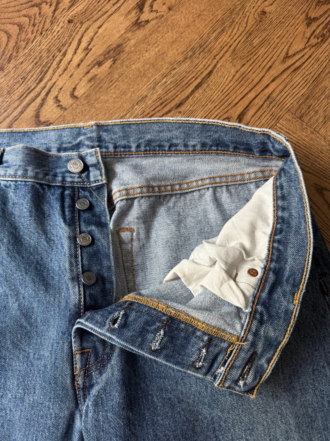 [36]리바이스 501 미디엄블루 워싱 스트레이트 데님 팬츠 상품이미지3