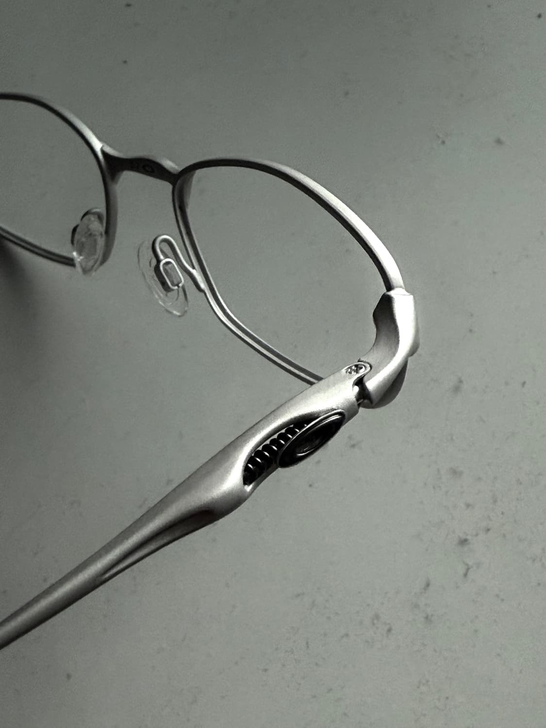 오클리 박스스프링 2.0 실버 새상품 상품이미지6